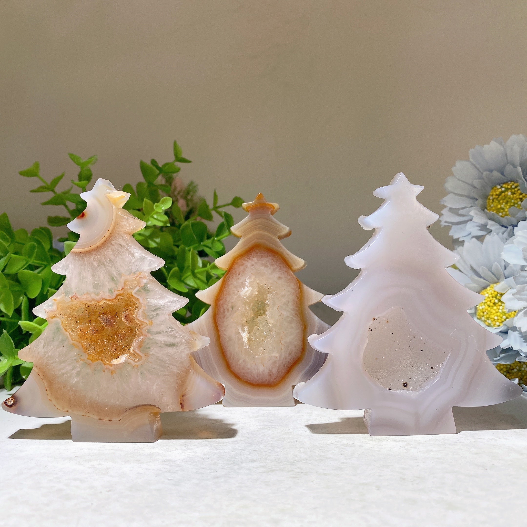 3.8 inch Druzy Agate Crystal Figurine Christmas Tree Carving
