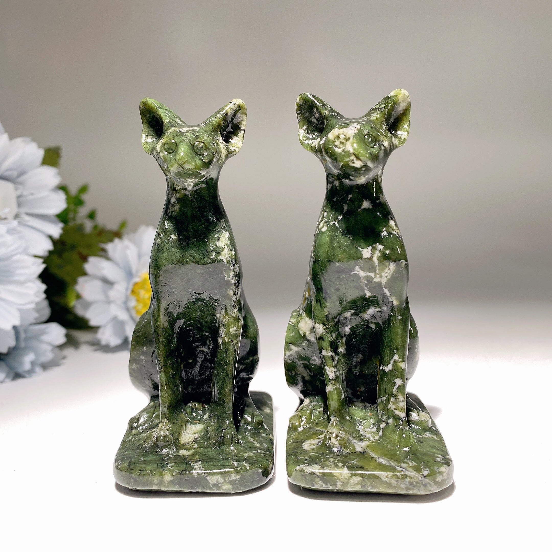 3.8 inch Serpentine Crystal Cat Carving for Healing