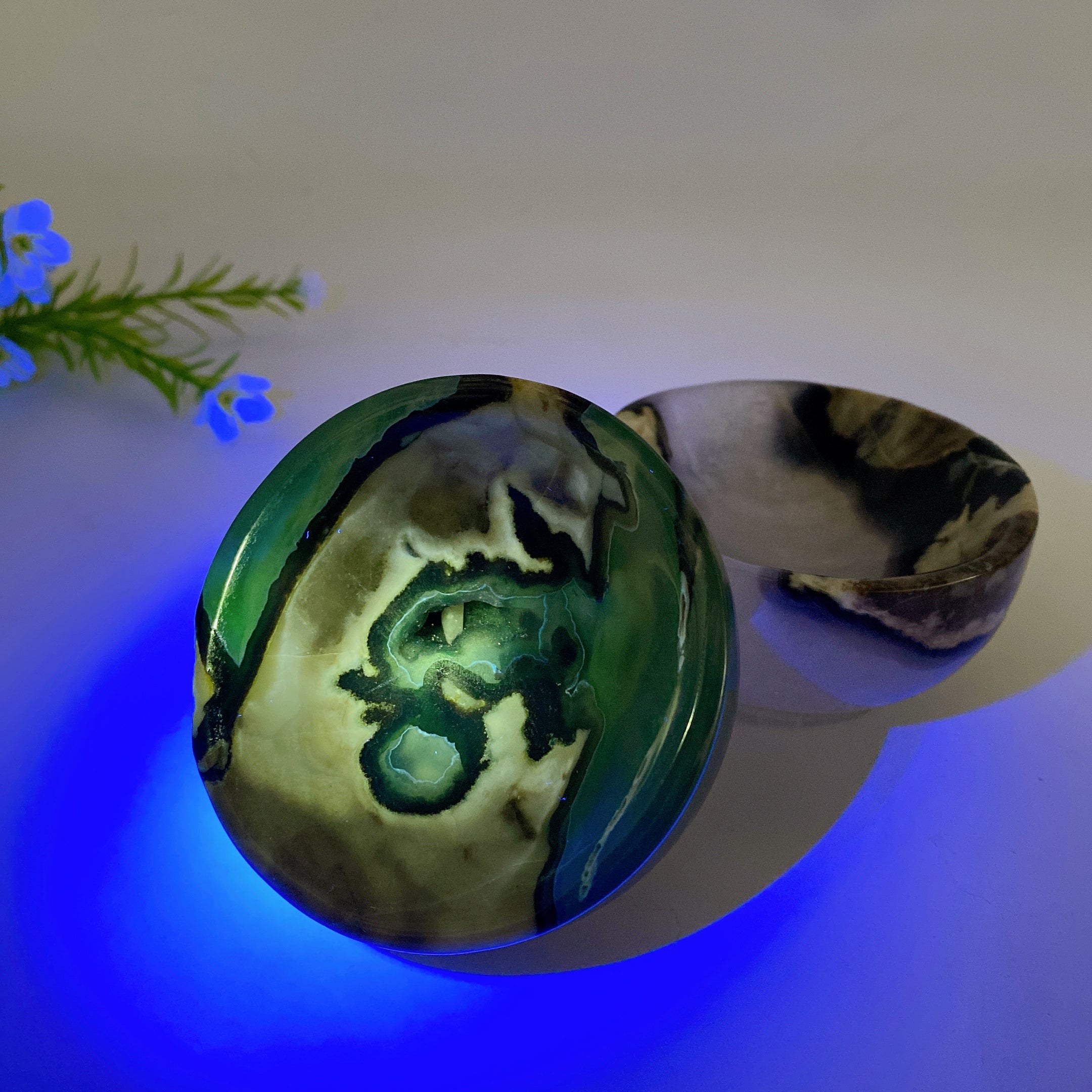 3-inch Volcanic Agate Crystal Bowl Carving