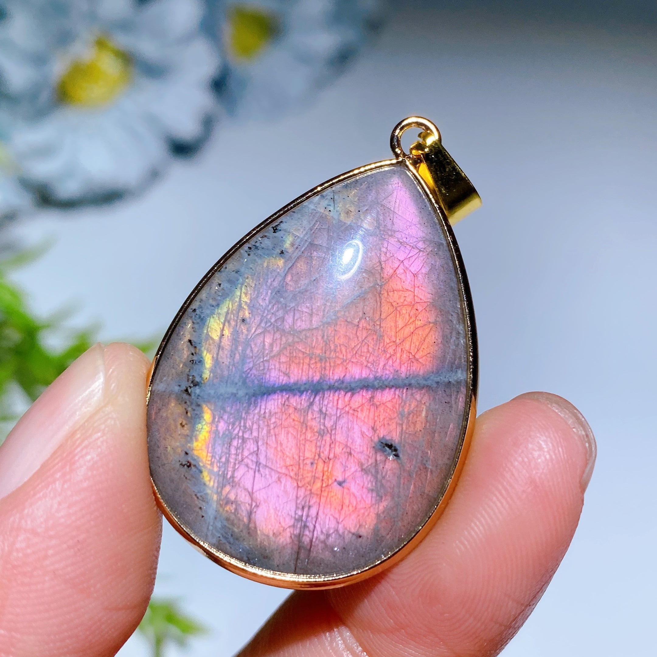 35mm Labradorite Water Drop Pendant for Spiritual Healing