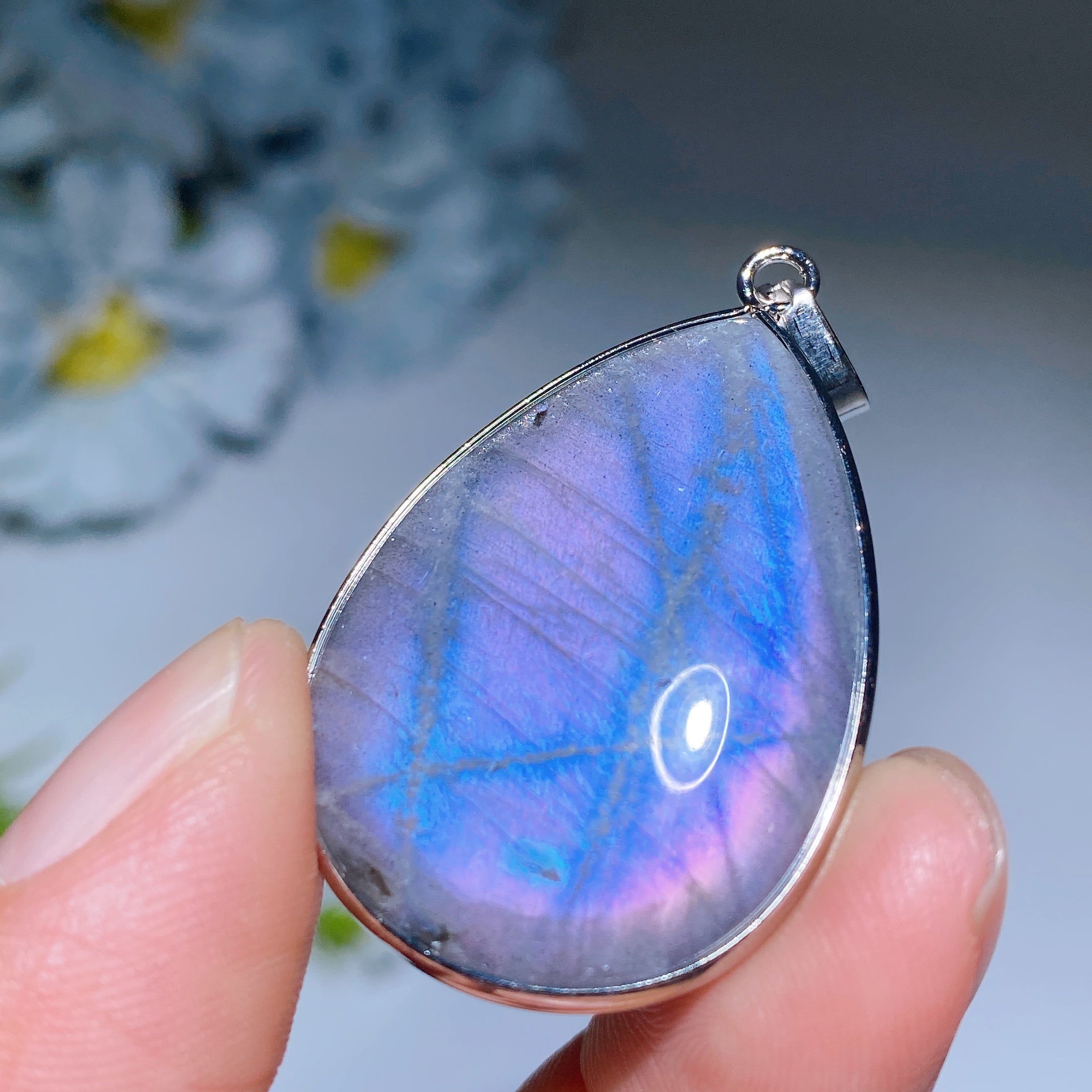 35mm Labradorite Water Drop Pendant for Spiritual Healing