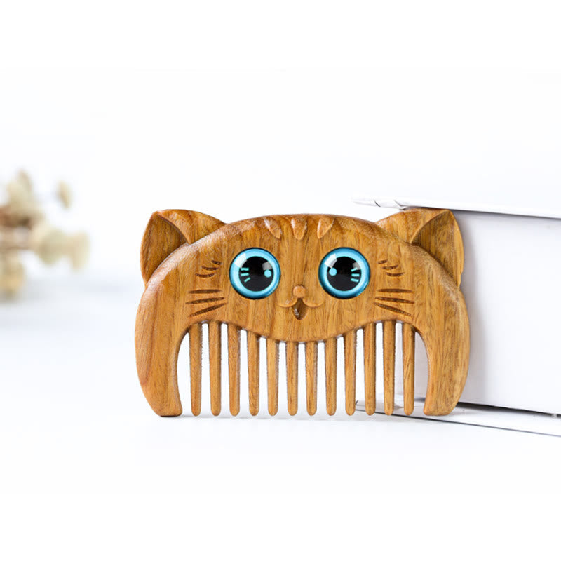 Green Sandalwood Cure Comb with Cat Pattern for Positive Energy