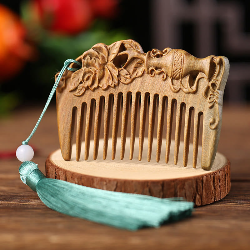 Green Sandalwood Engraved Cure Tassel Comb for Tranquility