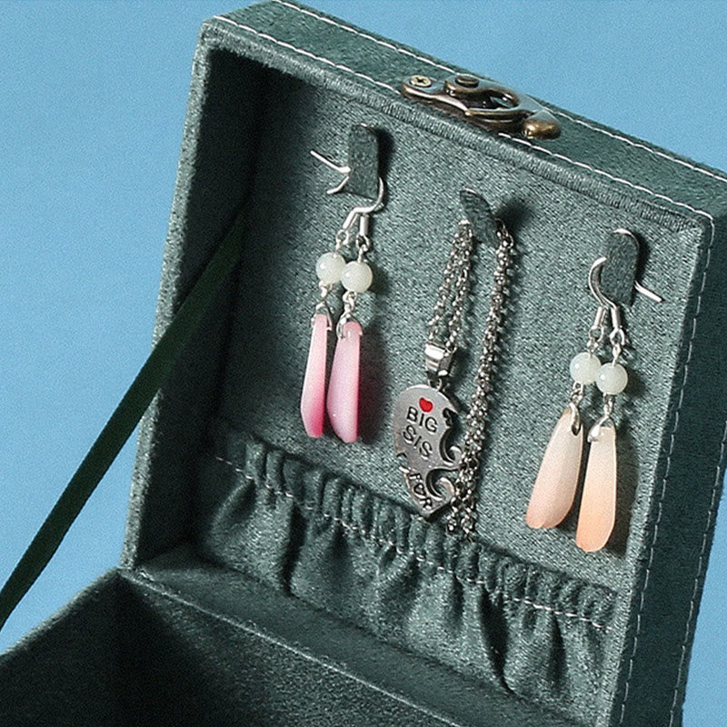 Three-Layer Flannel Jewelry Box Organizer | Zen Decor