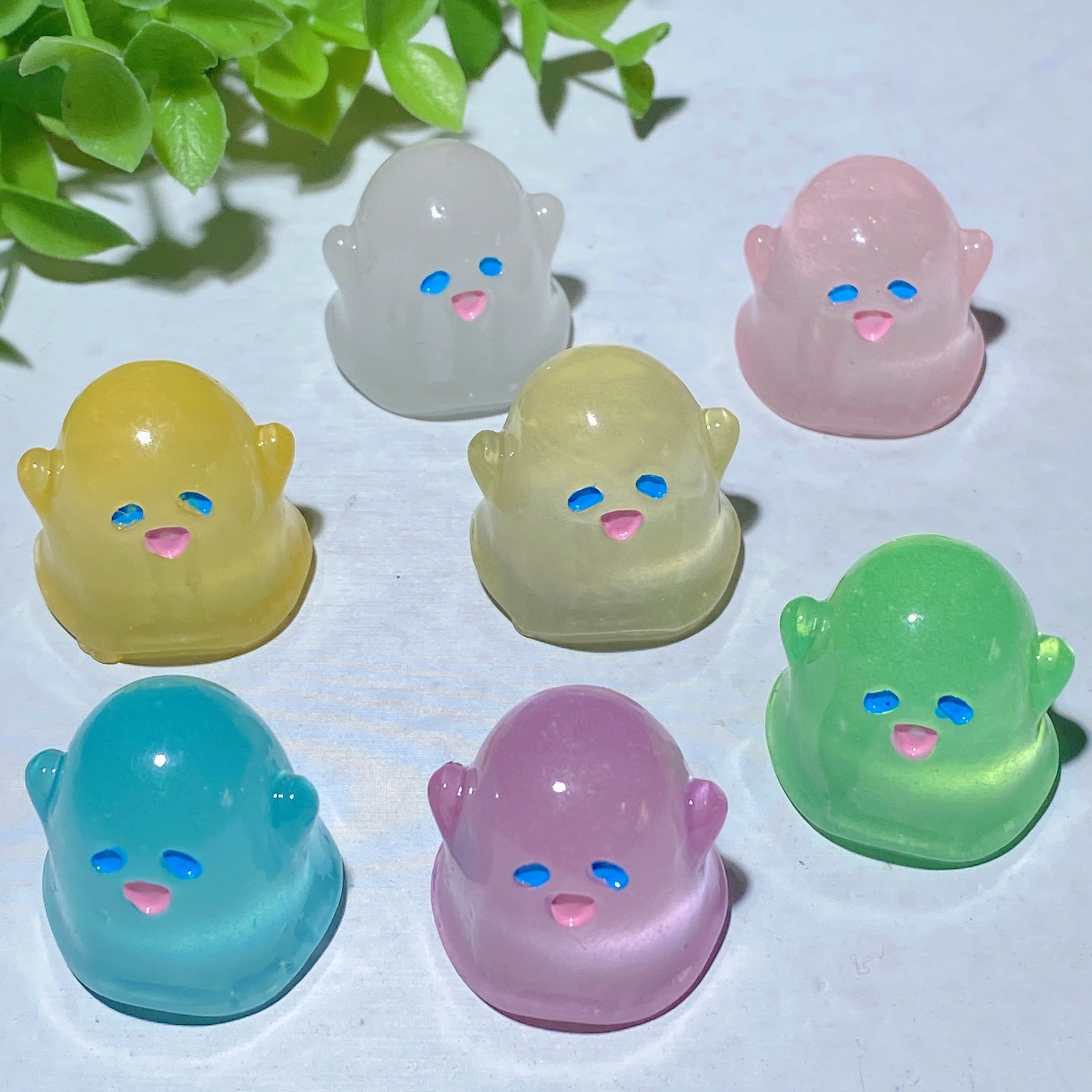 3pcs 22mm Resin Luminous Mini Ghost Crystal Figurines