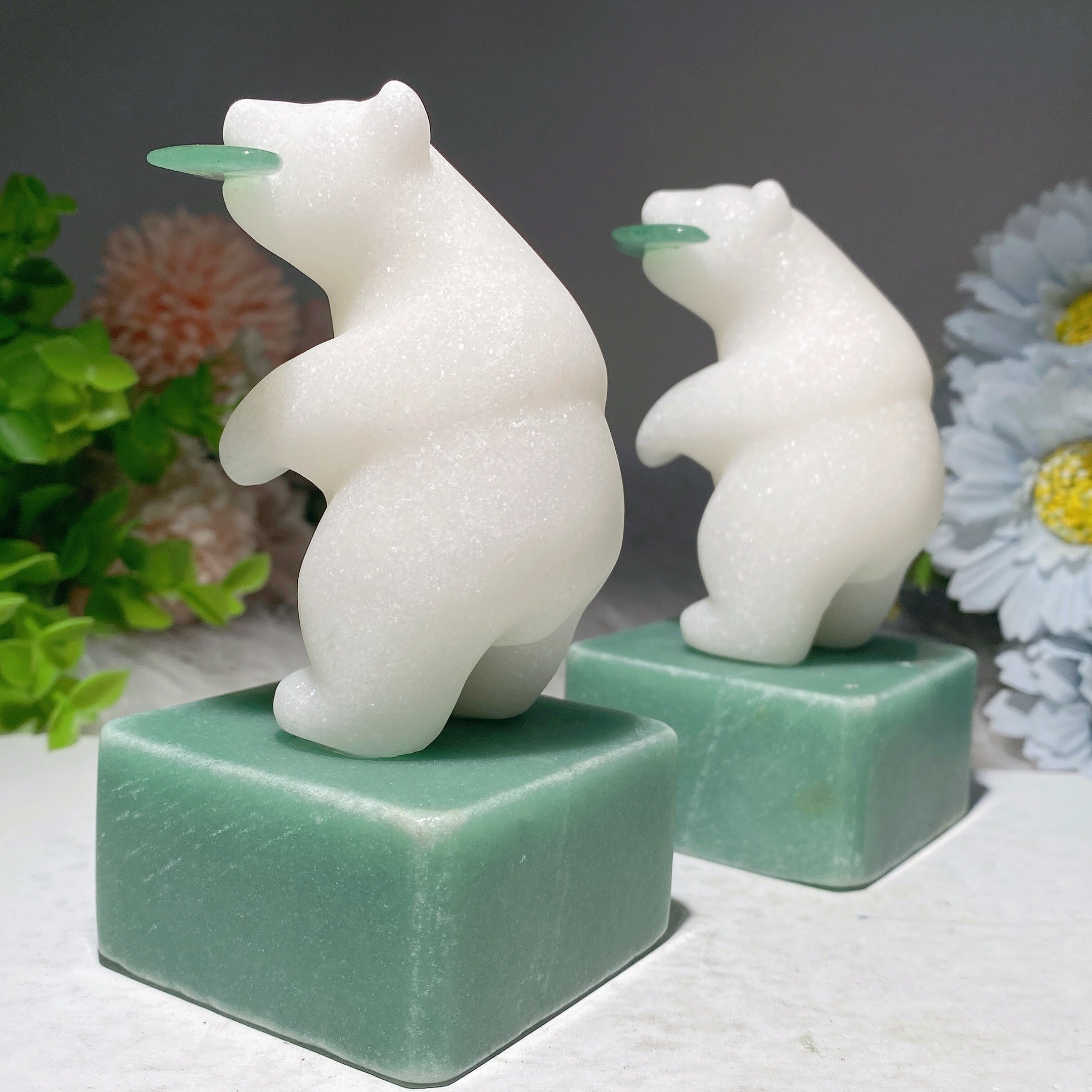 4.4-inch White Jade Polar Bear Crystal Animal Carving
