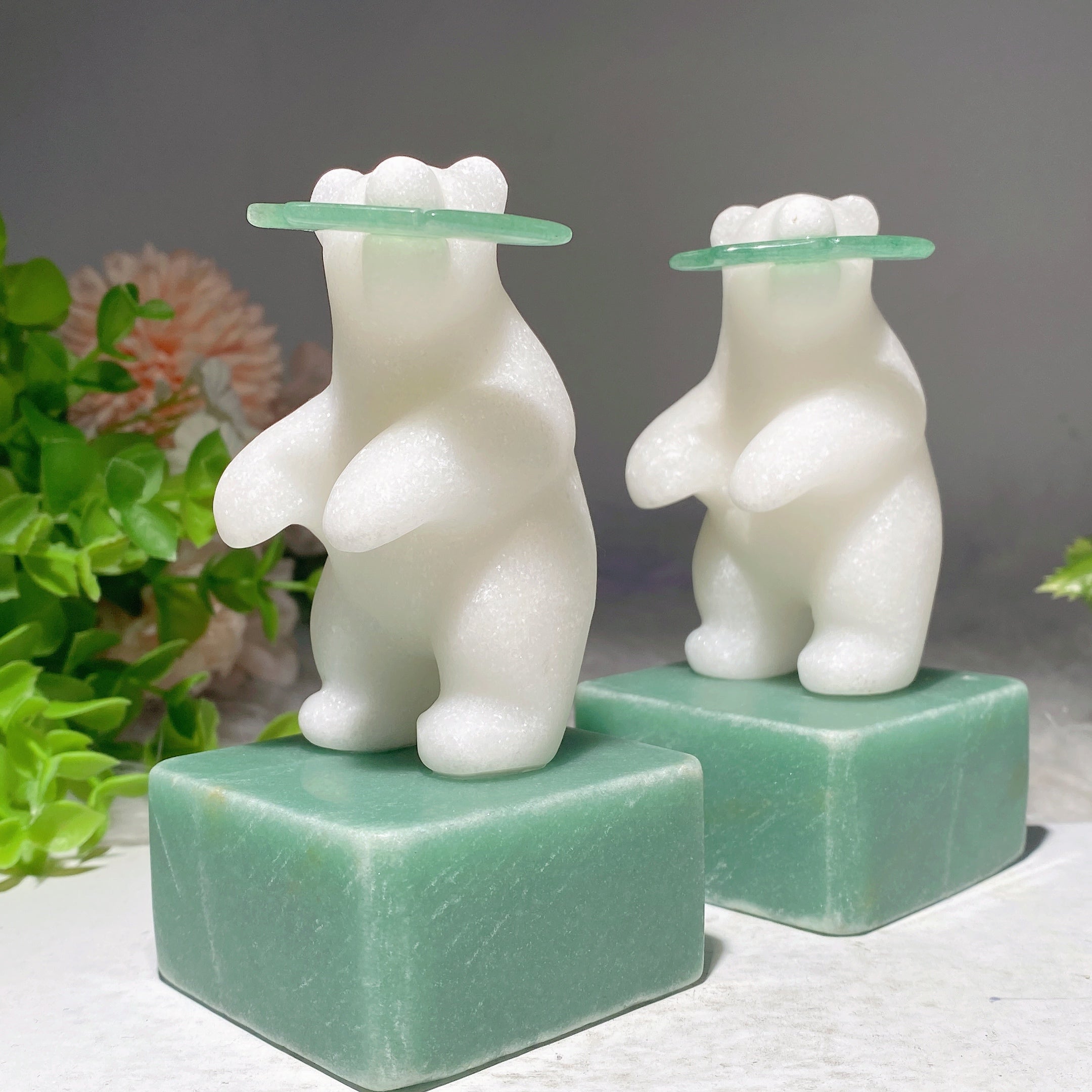 4.4-inch White Jade Polar Bear Crystal Animal Carving