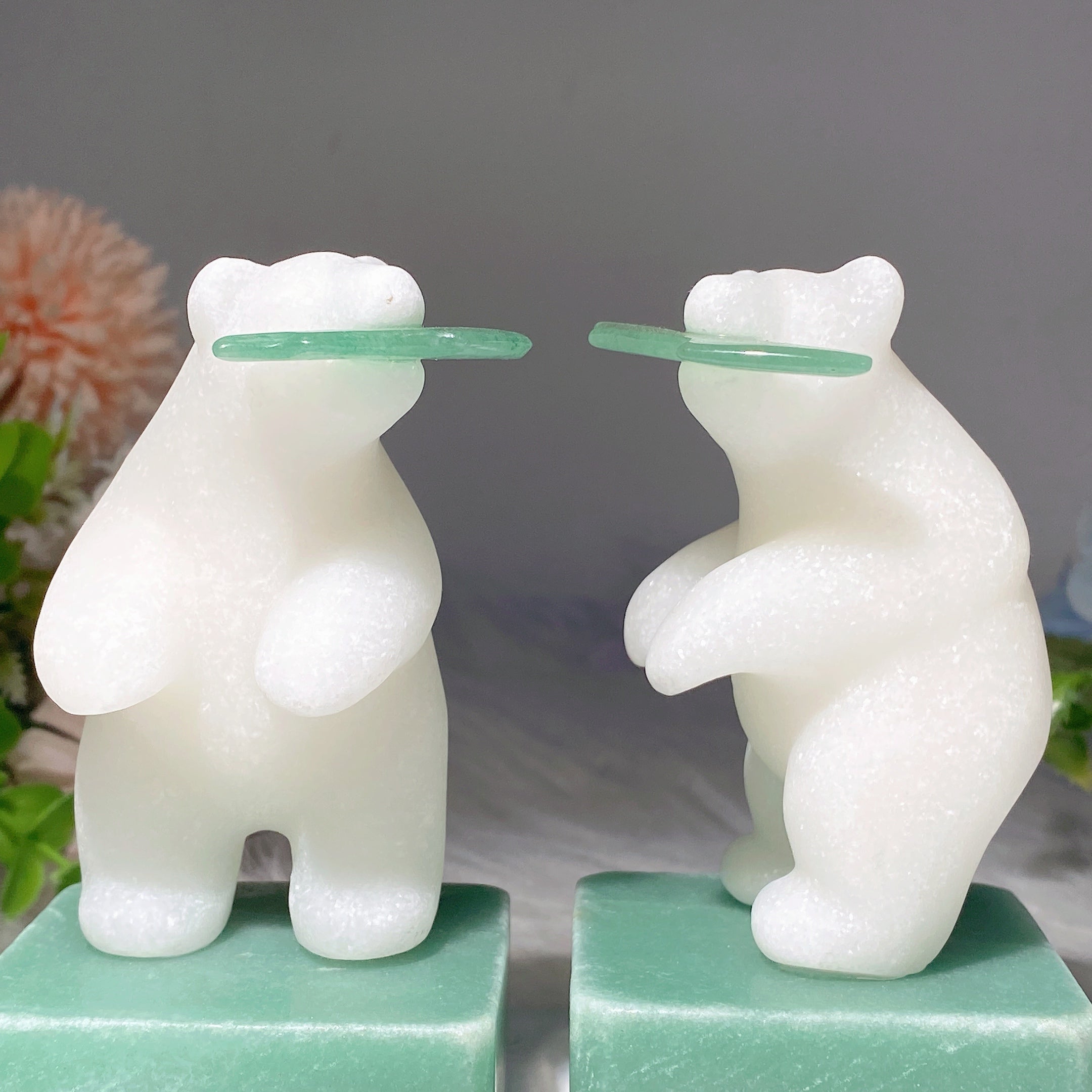 4.4-inch White Jade Polar Bear Crystal Animal Carving