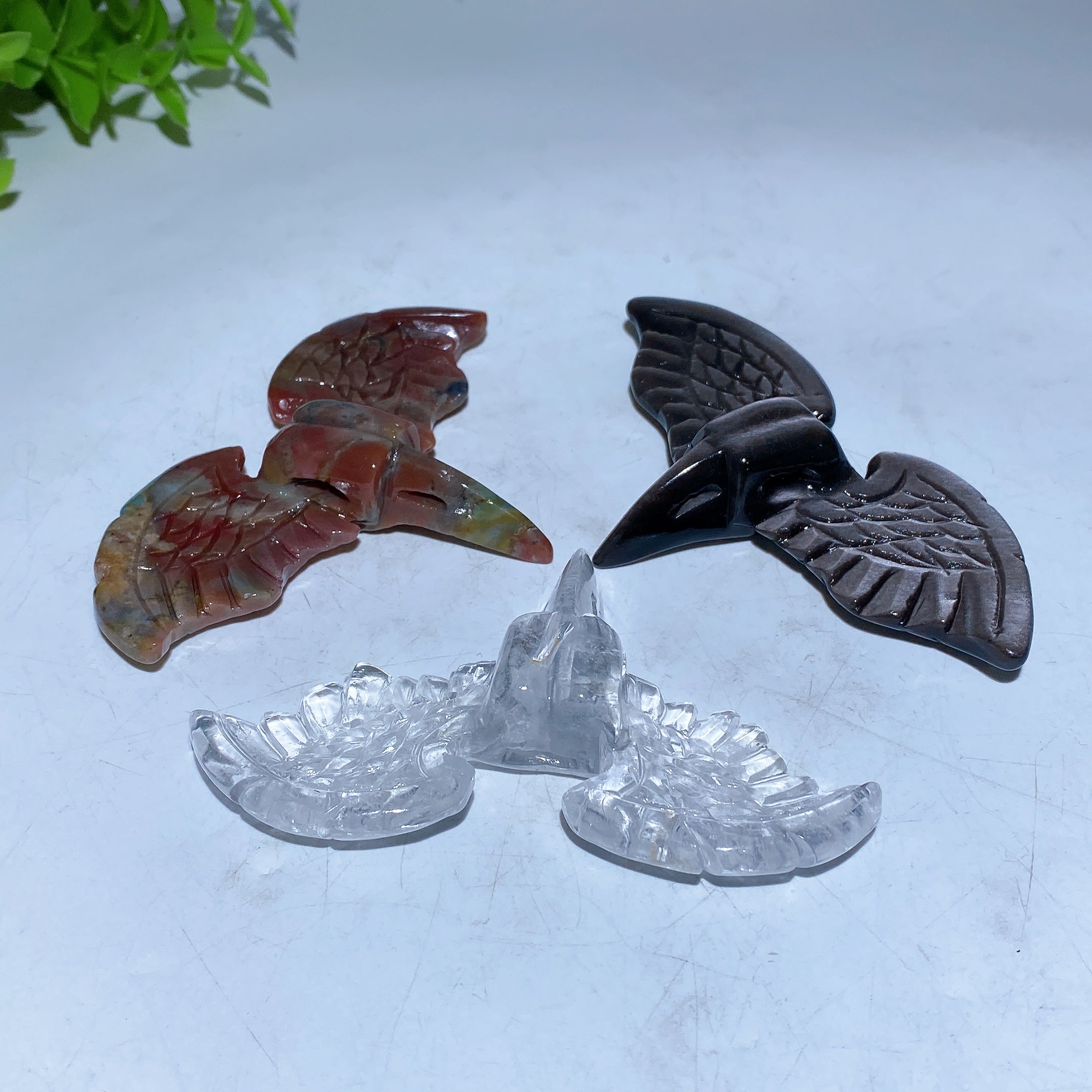 4-inch Crystal Raven Skull with Wings Carving