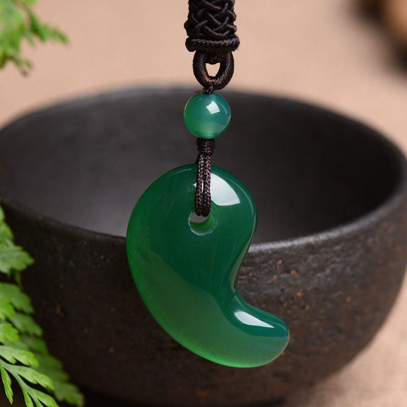 Red Green Agate Moon Pattern Confidence Calm Necklace