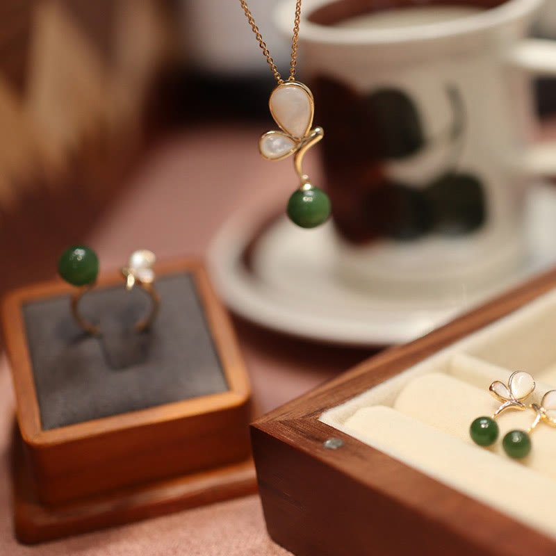 Butterfly Tridacna & Cyan Jade Calm Jewelry Set