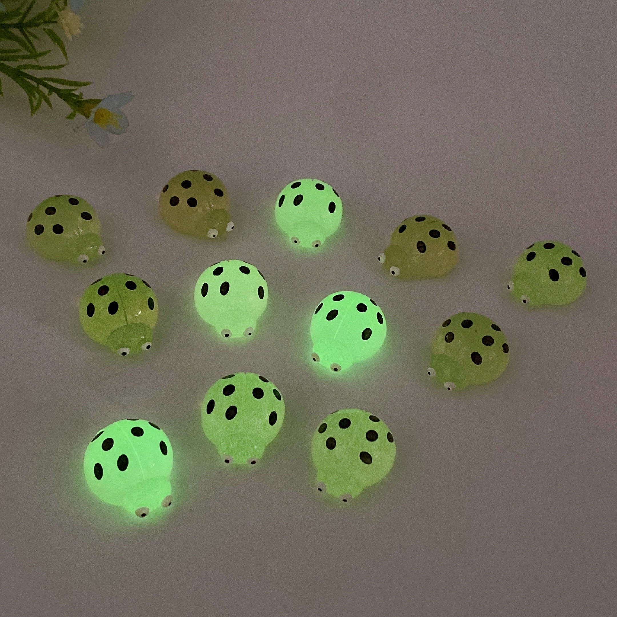 4pcs Luminous Crystal Animal Carving Set – Ladybug & Caterpillar