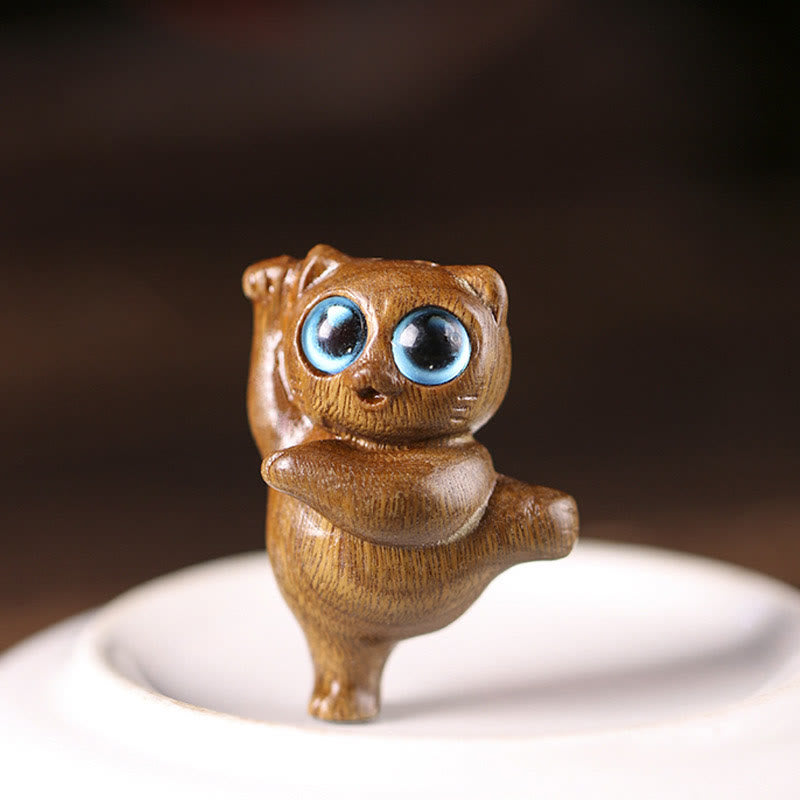 Green Sandalwood Dancing Cat Figurine 3.7cm Positive Energy