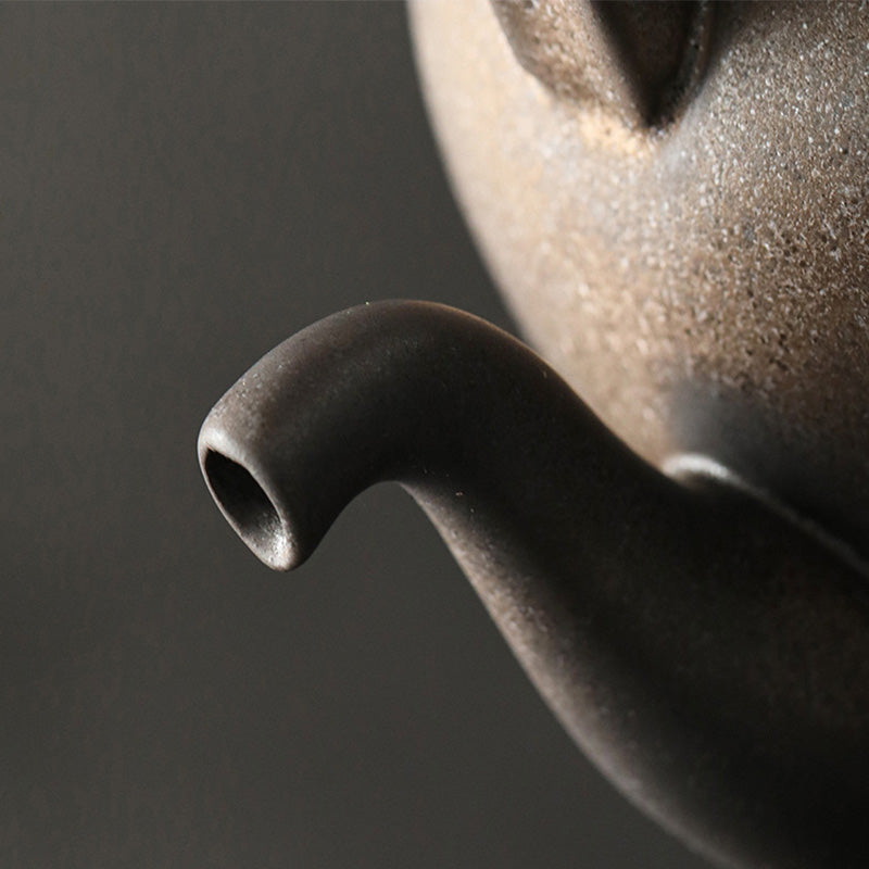 700ml Retro Brown Ceramic Gongfu Teapot with Base