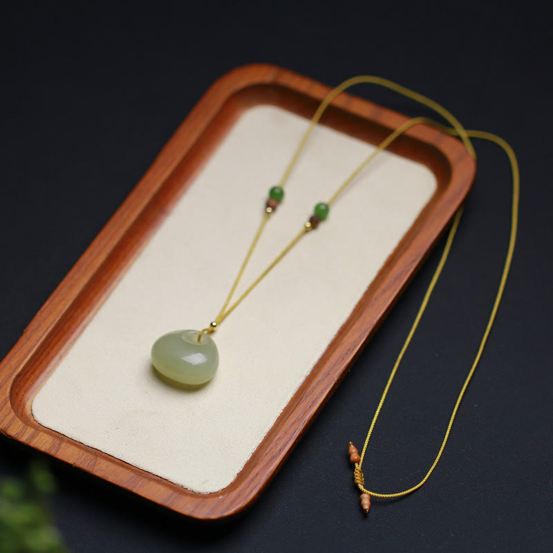 Hetian Jade Prosperity Pendant Necklace | Small Bag Design