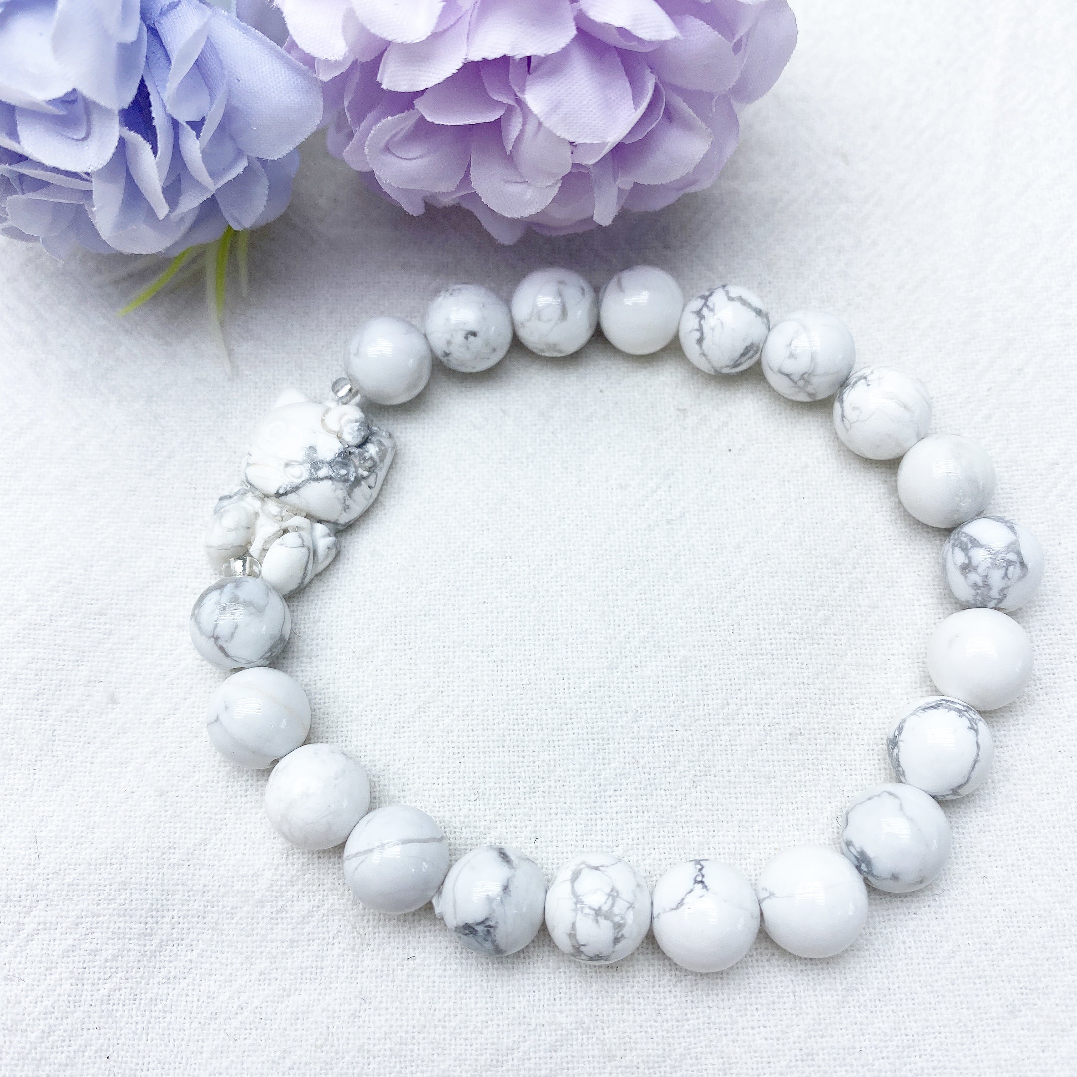 8mm Howlite and Blue Sandstone Spiritual Bracelet for Healing Energy