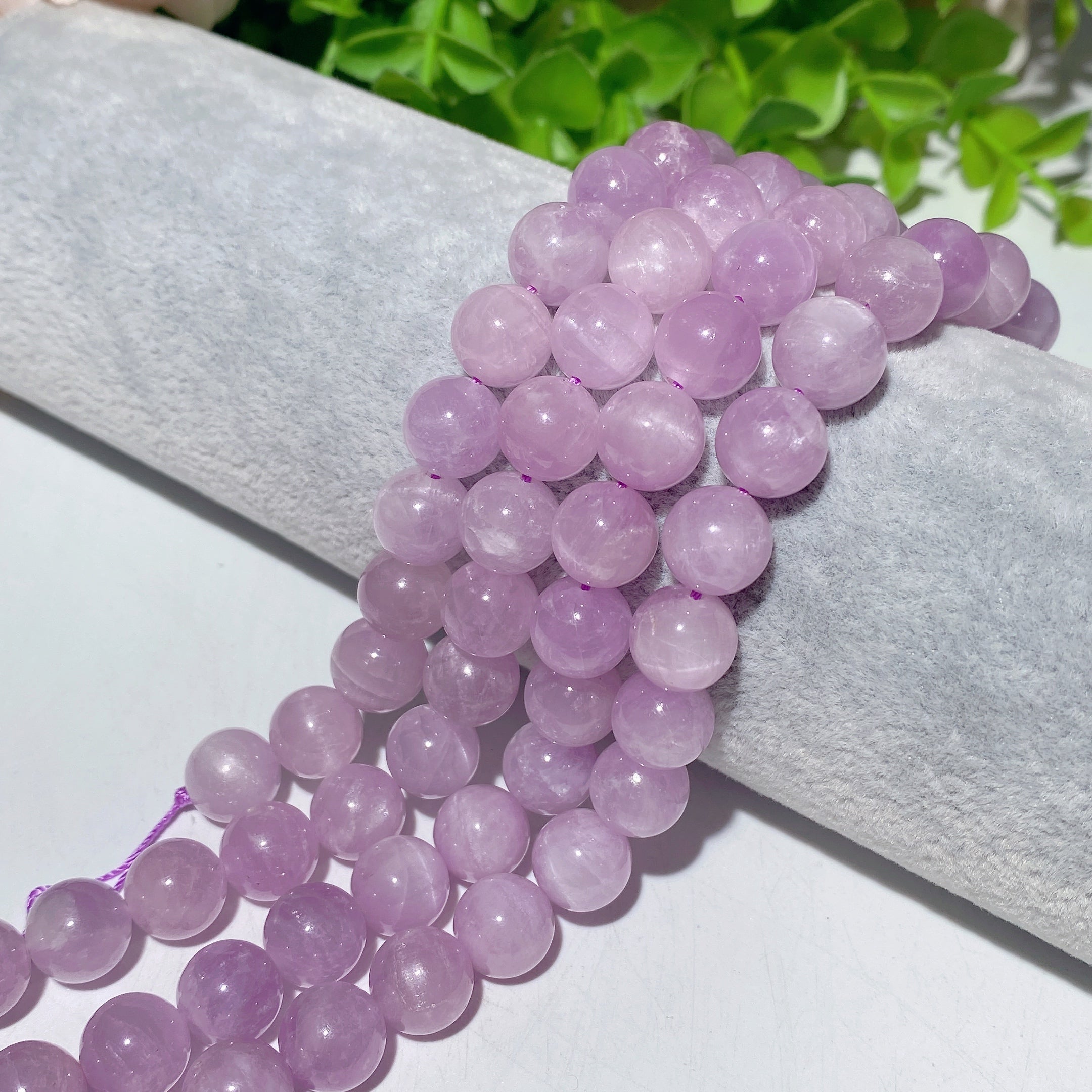 8mm Kunzite Spiritual Healing Bracelet Lavender Beads