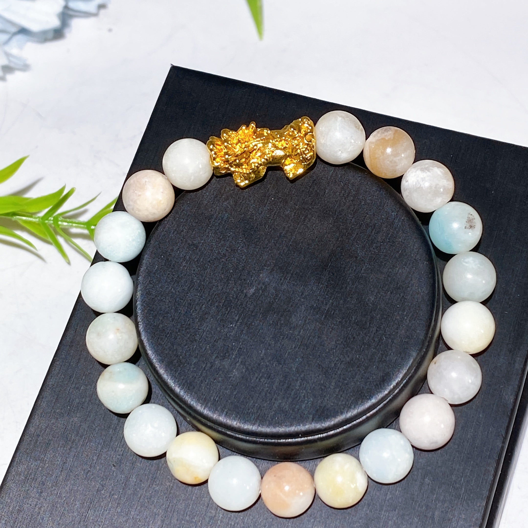 8mm Pixiu Crystal Bracelet with Gold Decor for Prosperity