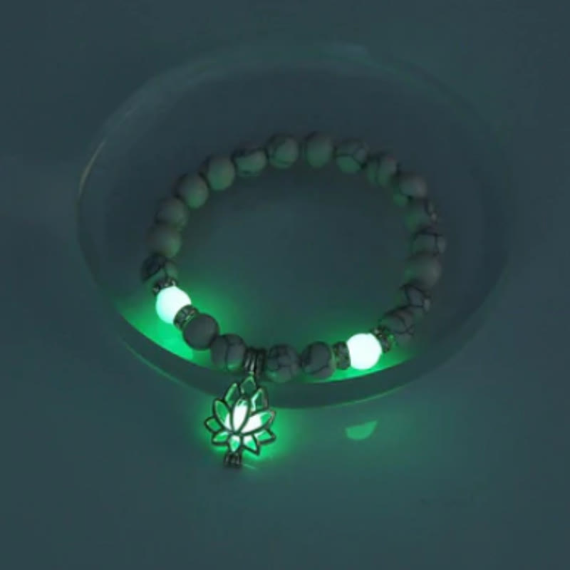 8mm Turquoise Glowstone Protection Bracelet for Meditation