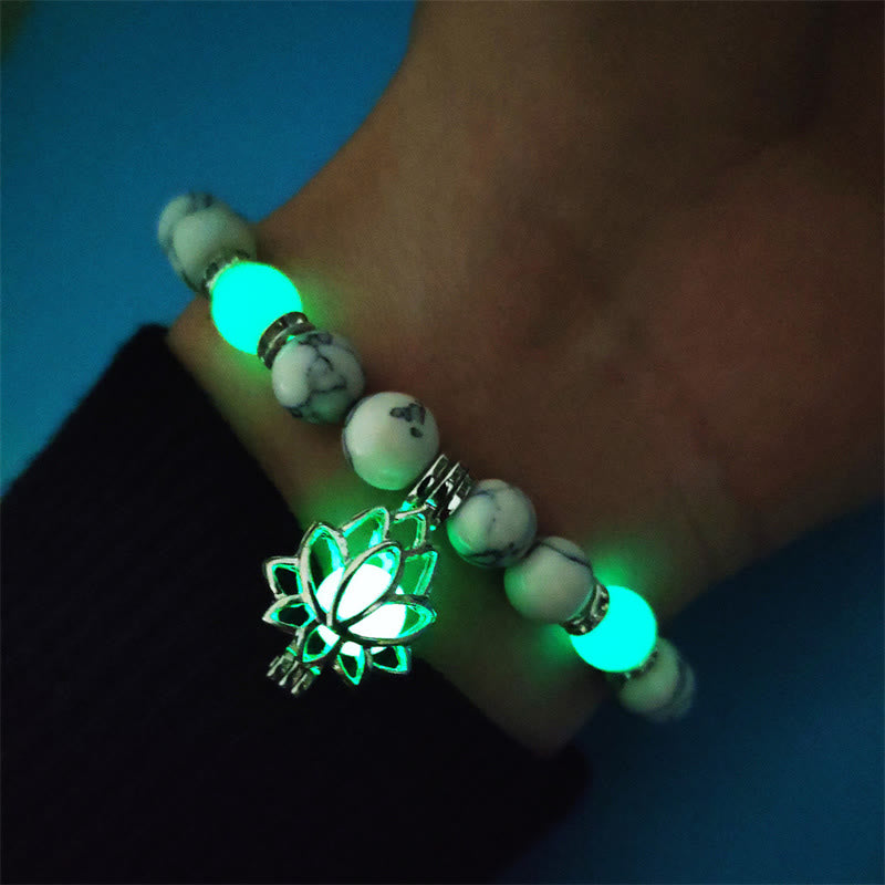 8mm Turquoise Glowstone Protection Bracelet for Meditation