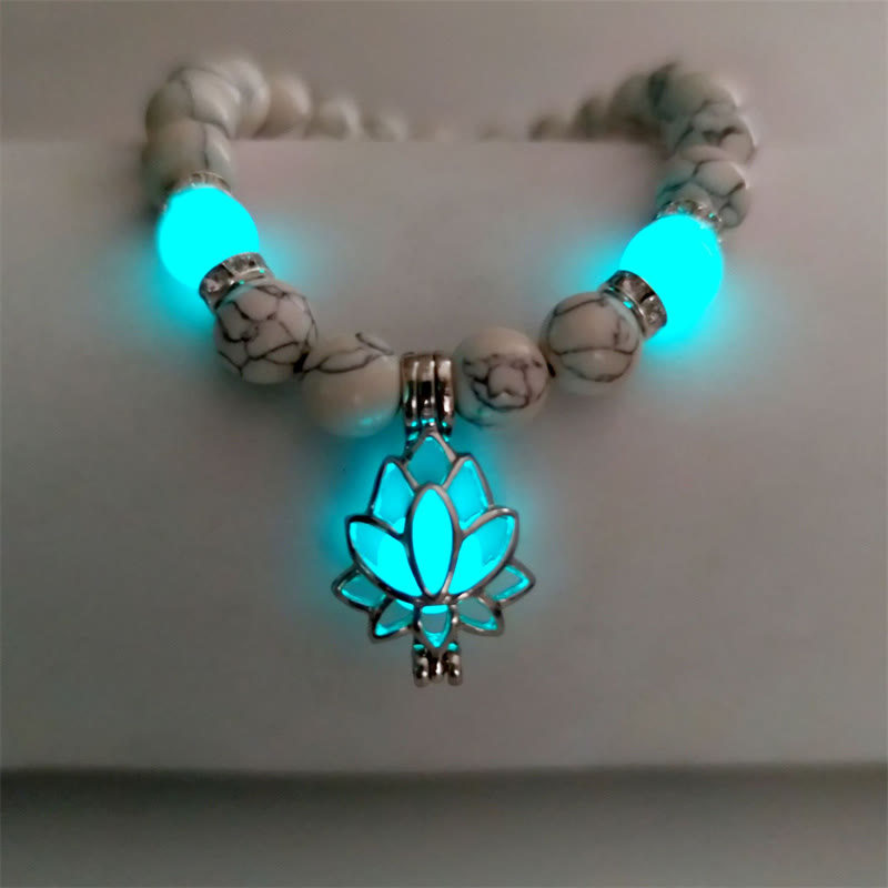 8mm Turquoise Glowstone Protection Bracelet for Meditation