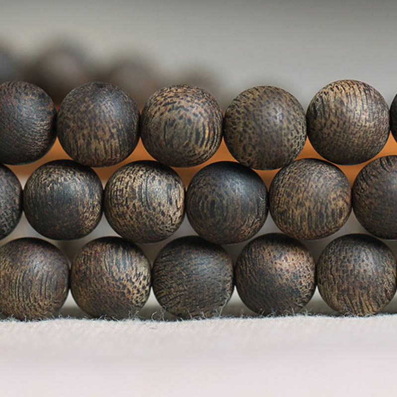 8mm White Qinan Agarwood Wood Mala Bracelet for Peace & Strength