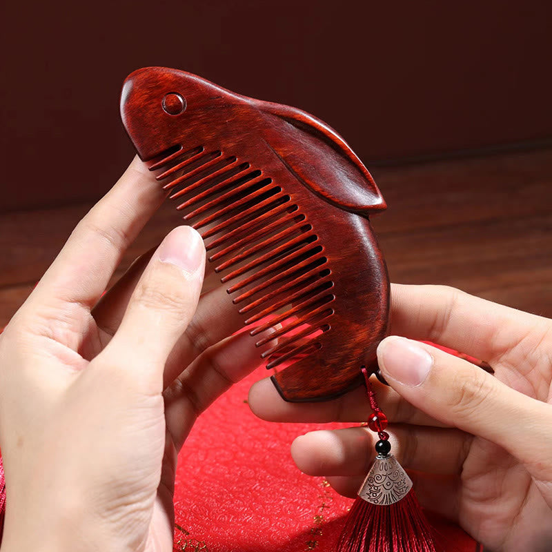 Small Leaf Red Sandalwood Sooth Comb with Cute Bunny Gift Box