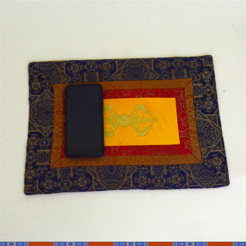 Prayer Altar Mat with Vajra Symbol 40x28cm for Meditation