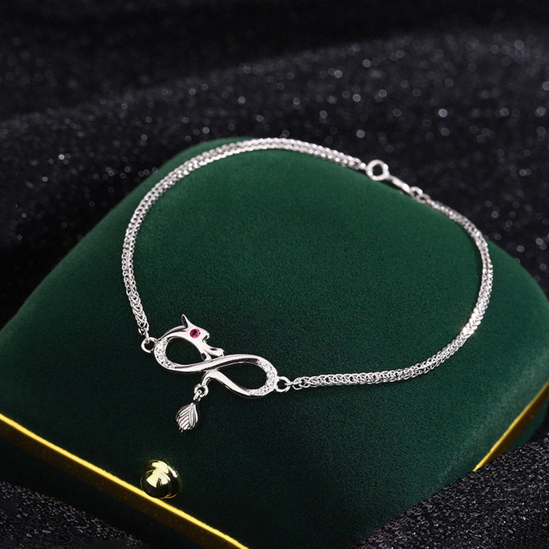 999 Sterling Silver Dragon Bracelet with Zircon Endless Knot Charm