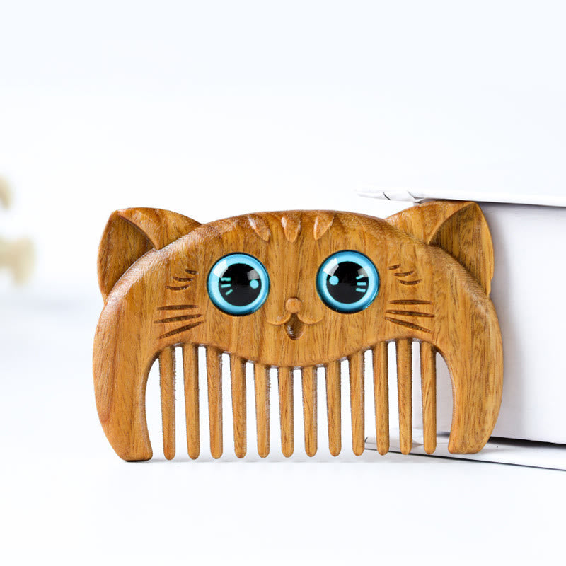 Green Sandalwood Cure Comb with Cat Pattern for Positive Energy