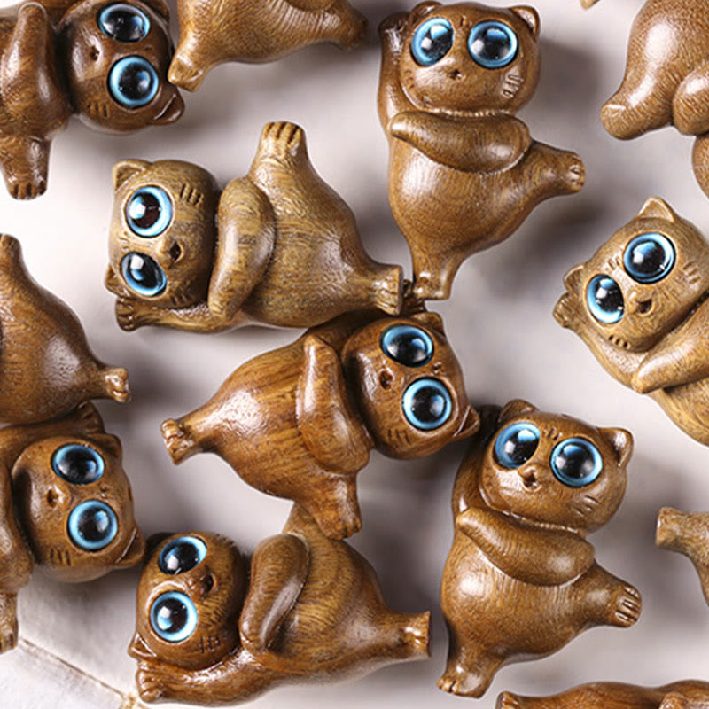 Green Sandalwood Dancing Cat Figurine 3.7cm Positive Energy