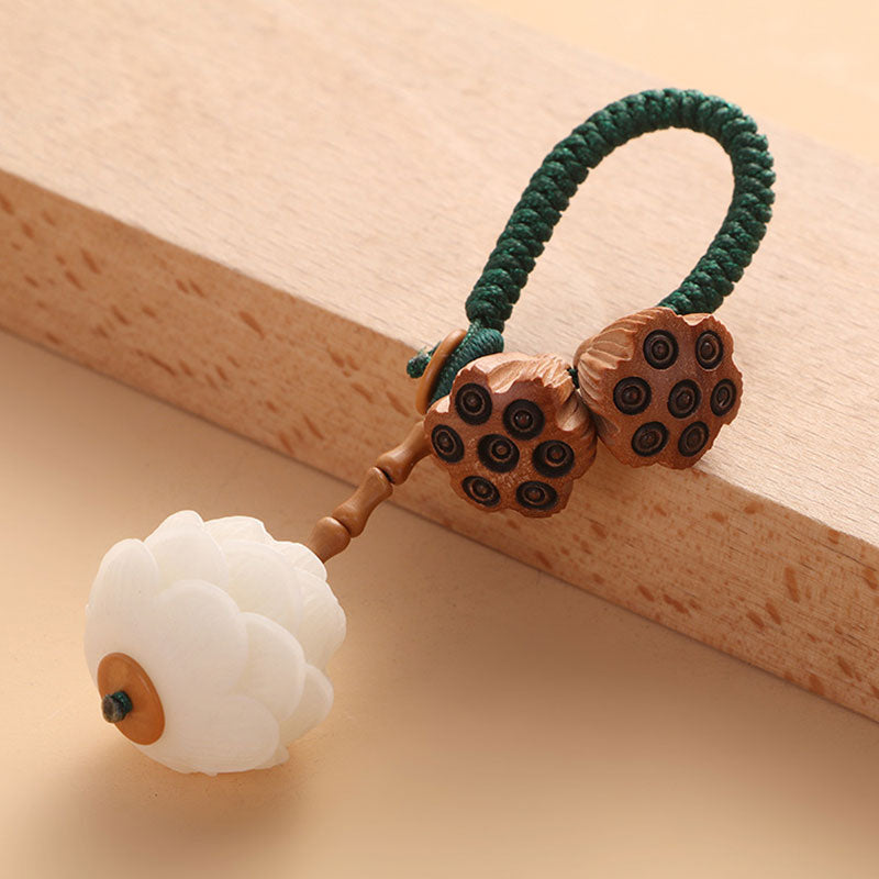 Natural White Bodhi Seed Peach Wood Spiritual Keychain