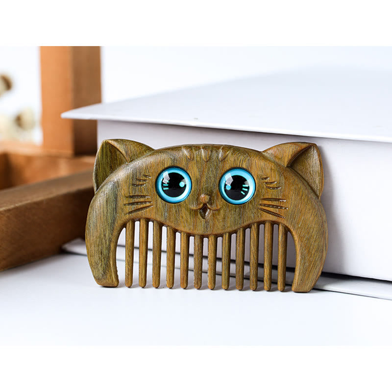Green Sandalwood Cure Comb with Cat Pattern for Positive Energy