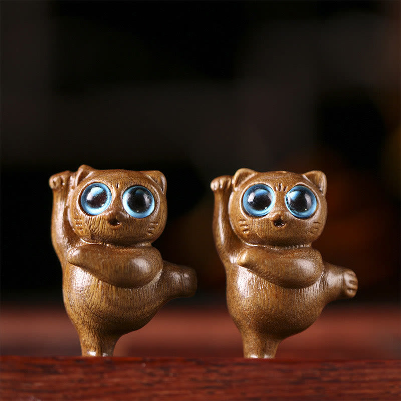 Green Sandalwood Dancing Cat Figurine 3.7cm Positive Energy