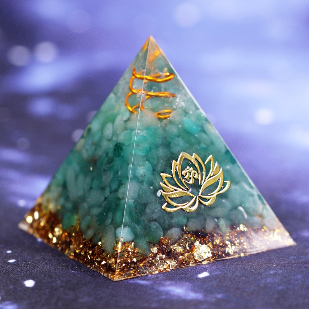 Aventurine Orgone Pyramid - Abundance Design