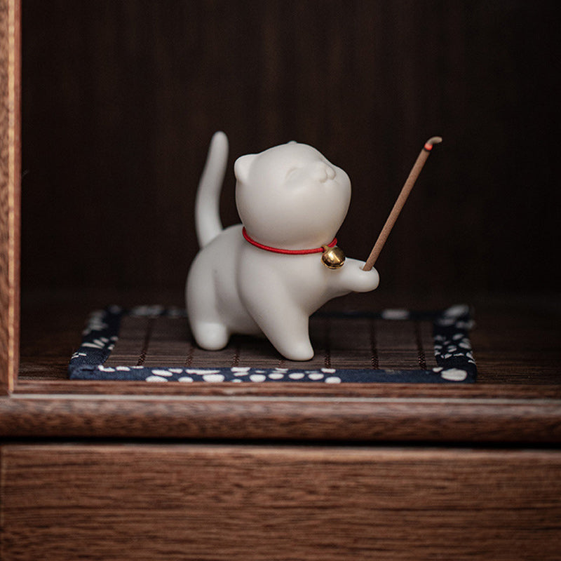 Mini Lucky Cat Ceramic Tea Pet with Bamboo Mat | Spiritual Figurine