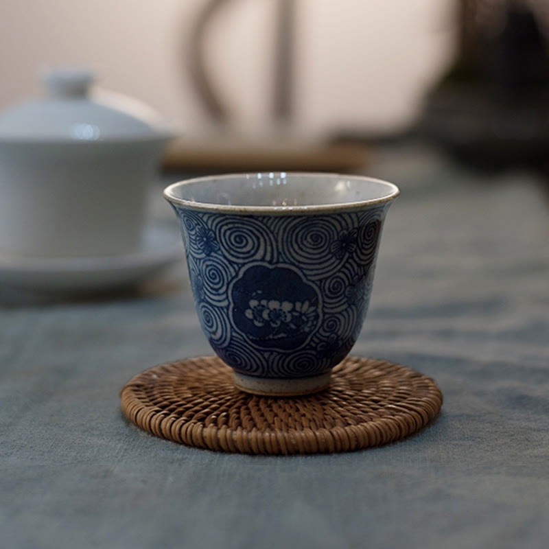 Hand Painted Blue and White Porcelain Lotus Ceramic Tea Cup 100ml