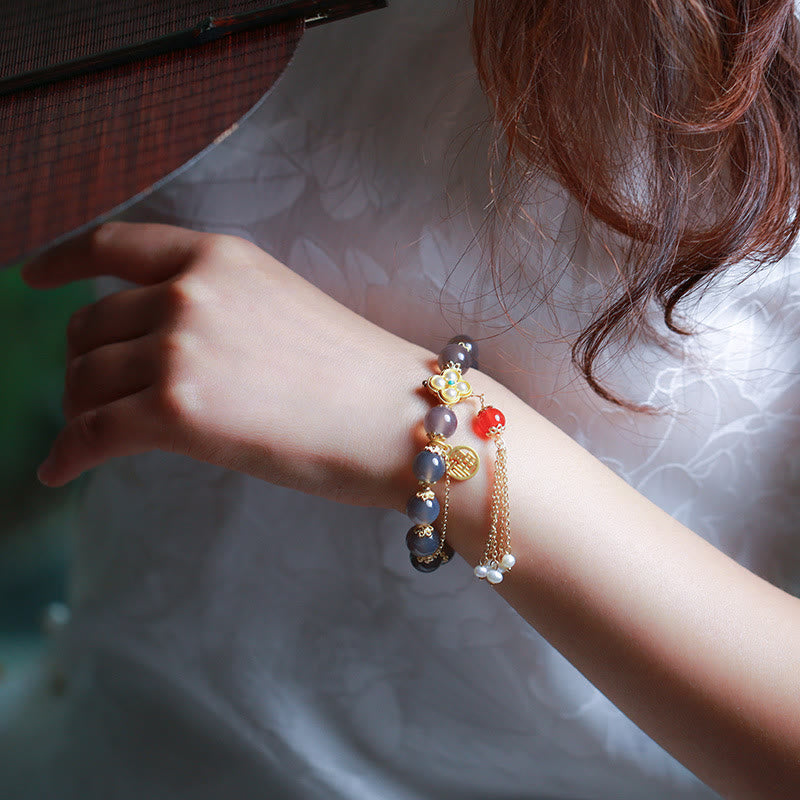 8mm Gray Agate Fu Character Balance Bracelet