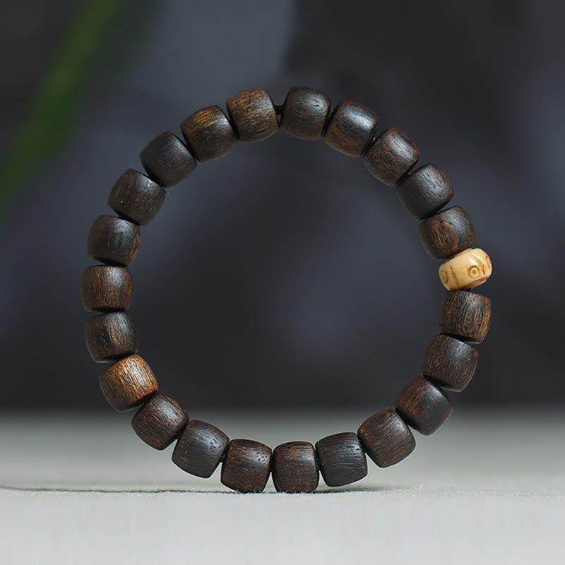 Bai Qinan Agarwood Meditation Bracelet for Strength 17cm