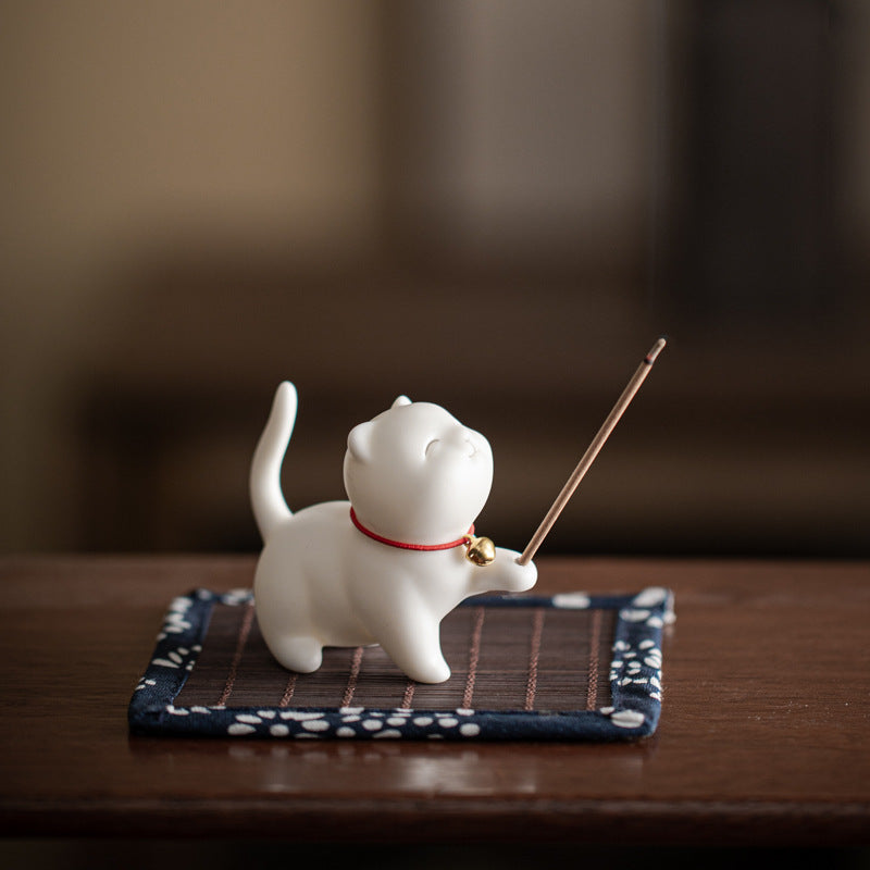 Mini Lucky Cat Ceramic Tea Pet with Bamboo Mat | Spiritual Figurine