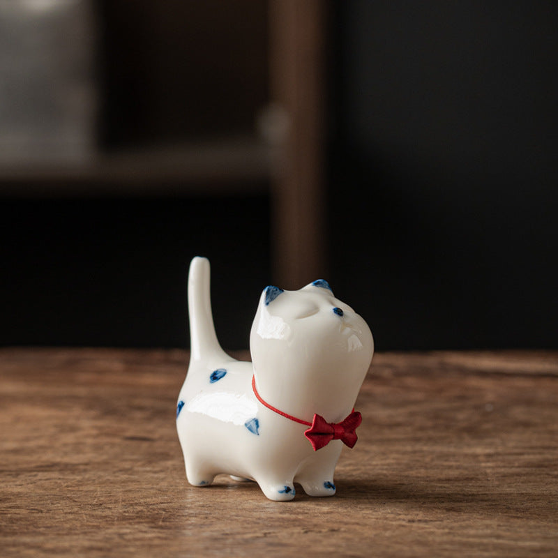 Ceramic Mini Lucky White Cat Tea Pet Figurine