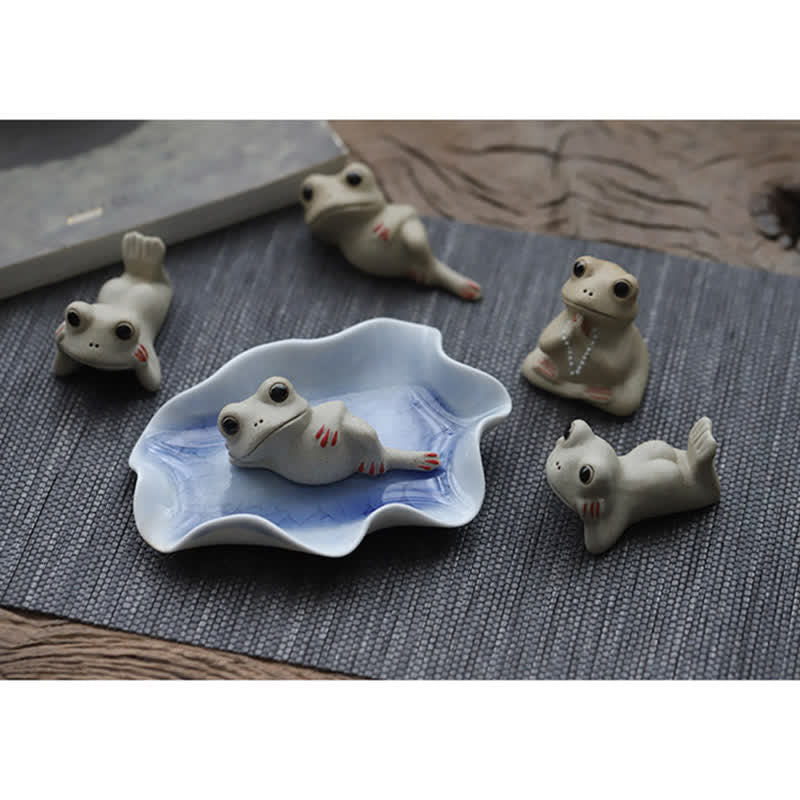 Meditating Ceramic Small Frog Statue for Zen Calm Décor