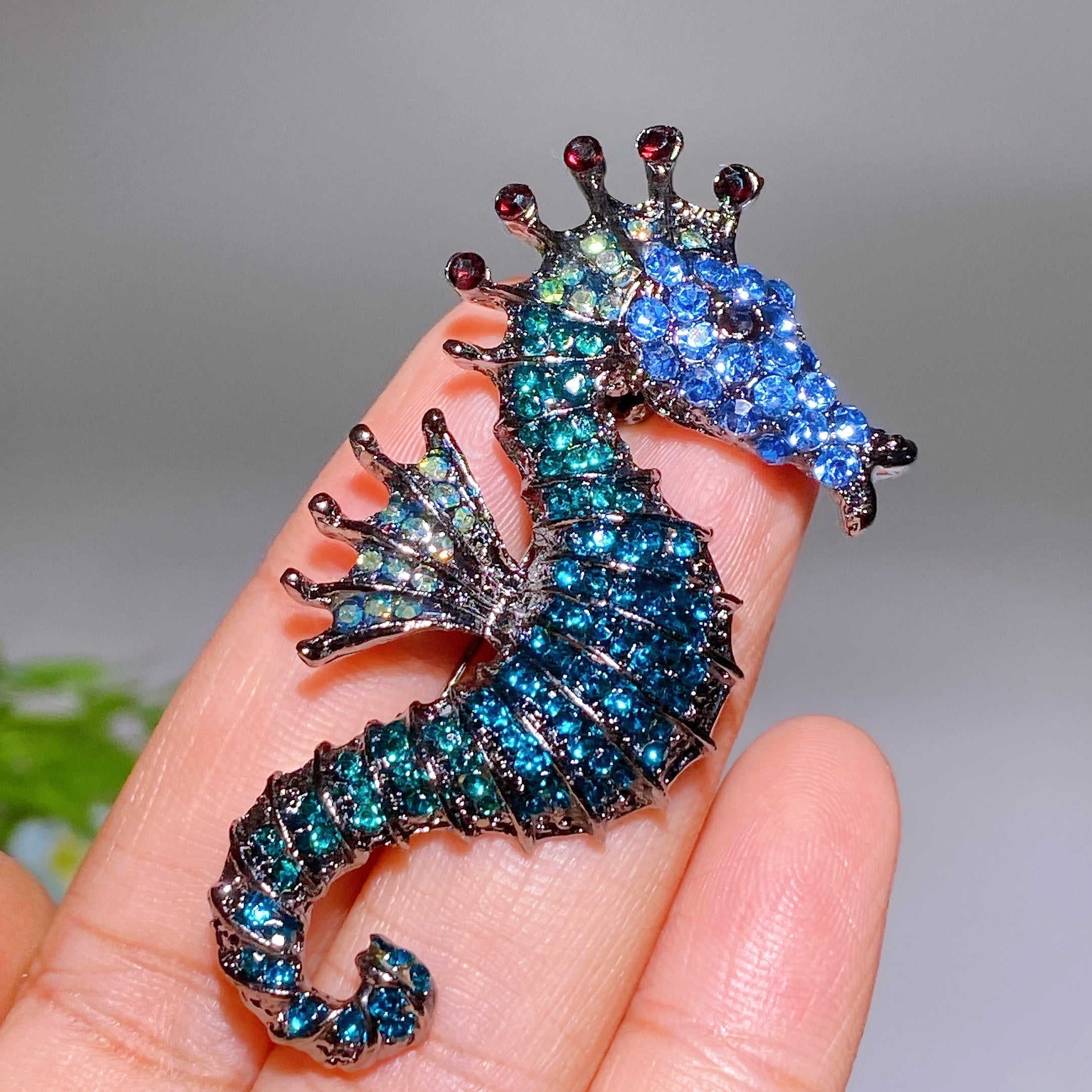 Crystal Healing Brooch 30-92mm Healing Crystal Pin