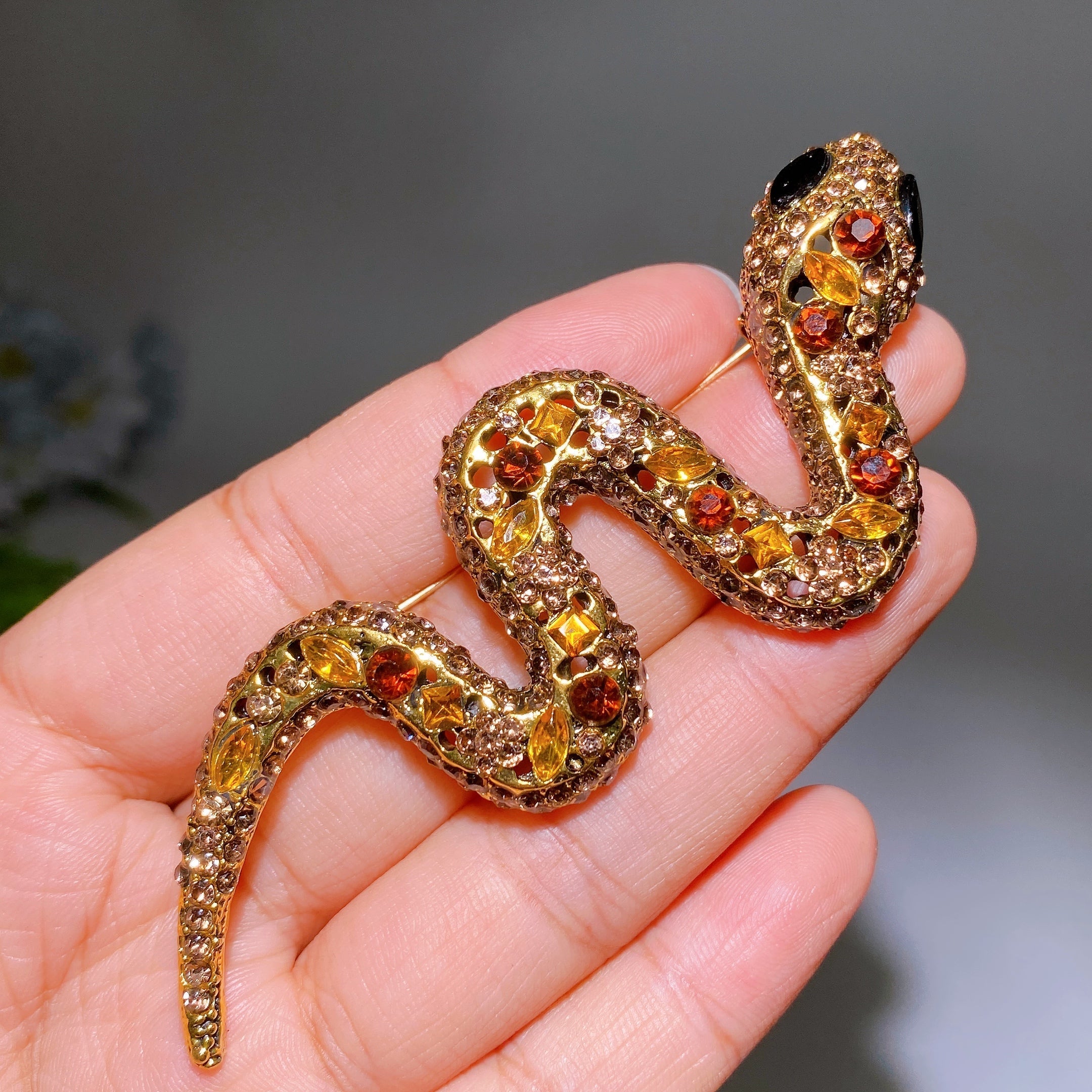 Crystal Healing Brooch 30-92mm Healing Crystal Pin