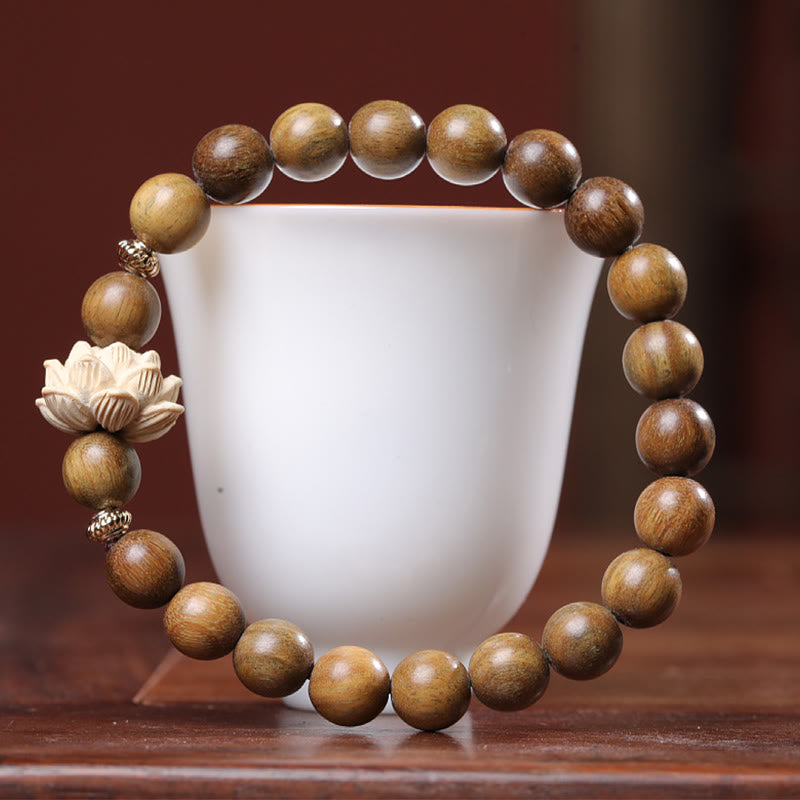 Green Sandalwood Lotus Soothing Bracelet for Tranquility & Peace