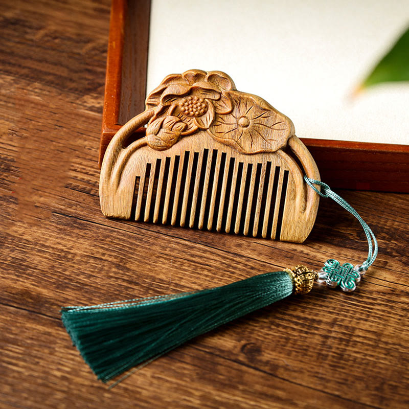 Green Sandalwood Lotus Flower Engraved Soothing Comb