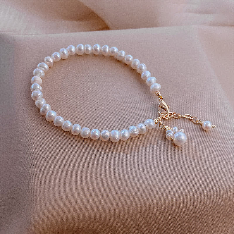 Pearl Cat Paw Healing Bracelet | Wisdom & Loyalty