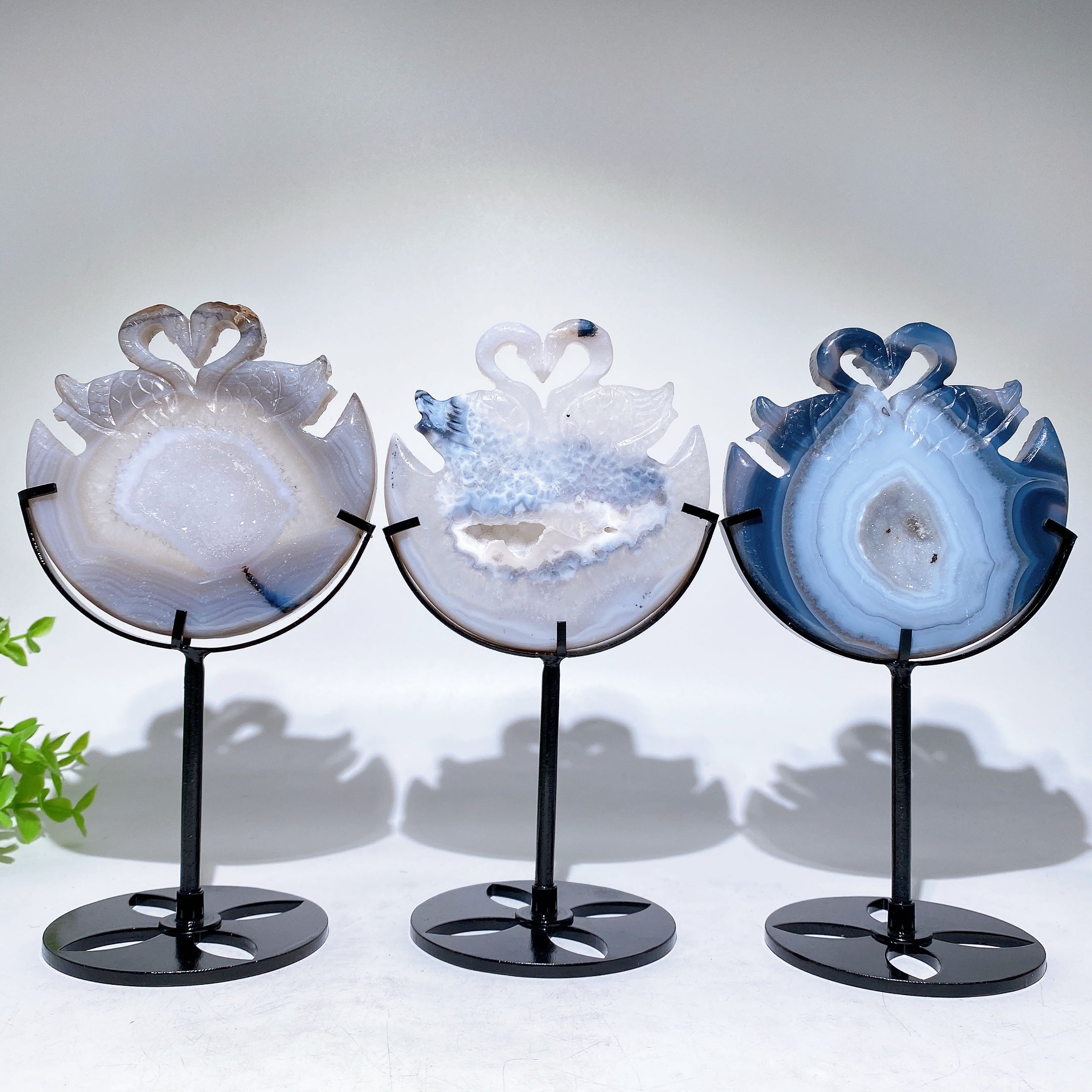 Druzy Agate Swan Crystal Carving 3.9 Inch With Stand