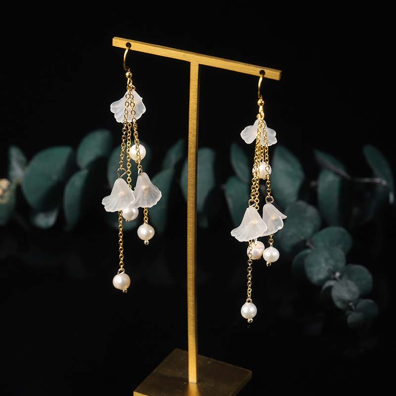 Pearl Flower Petals Luck Drop Earrings 4mm