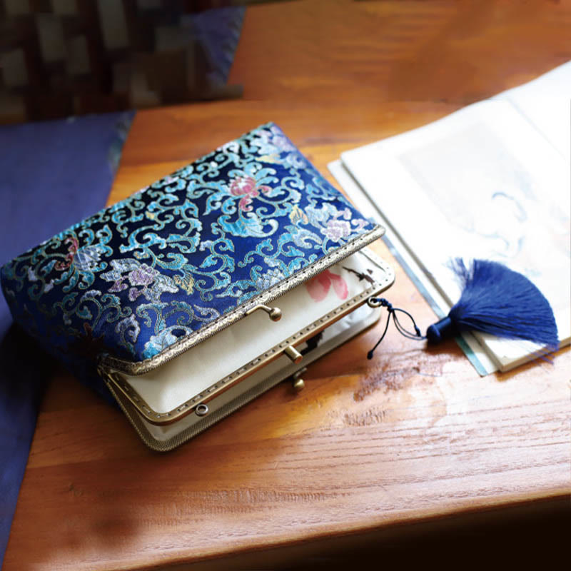 Vintage Geometry Flowers Crossbody Bag with Metal Chain